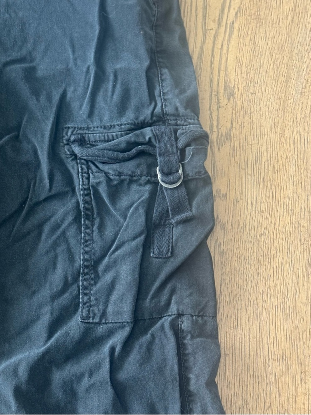 American Eagle Cargo Pants  Size 2 Black Wide Leg Baggy Utility Y2K Trend 5030 - Picture 2 of 7